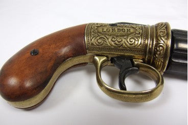 18th Century 6 Barrel Pepper-Box Flintlock Revolver, England 1840 Wooden Handle Metal Barrel 22.5cm Model: 3/5071