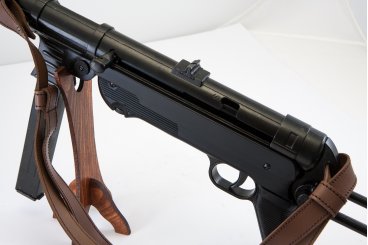 MP40 Sub-Machine Gun, Germany 1940