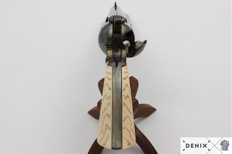 4.75 Inch Caliber .45 Peacemaker Revolver USA 1873, Ivory Handle 29cm Model: 3/8186