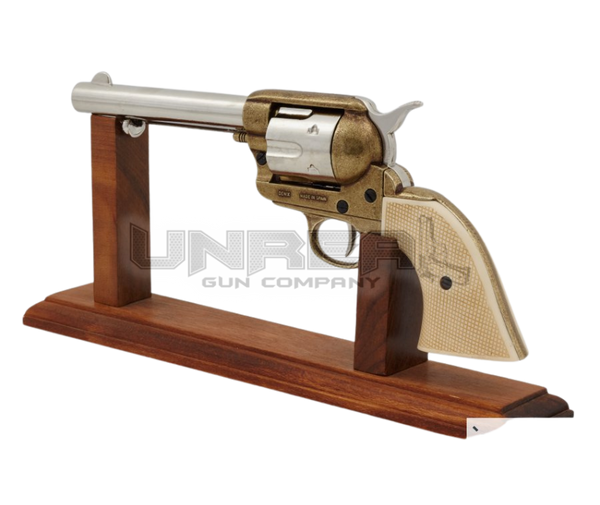 Cal.45 Peacemaker Revolver 5½", USA 1873: 3/1108/L